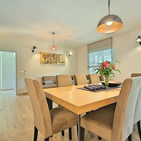 Tastefully Decorated Villa With Swimming Pool In Porec Porec