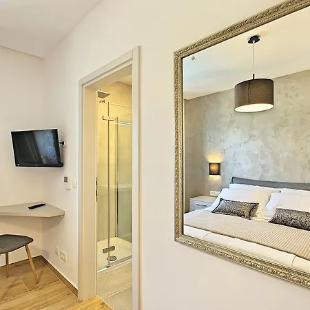Tastefully Decorated Villa With Swimming Pool In Porec
